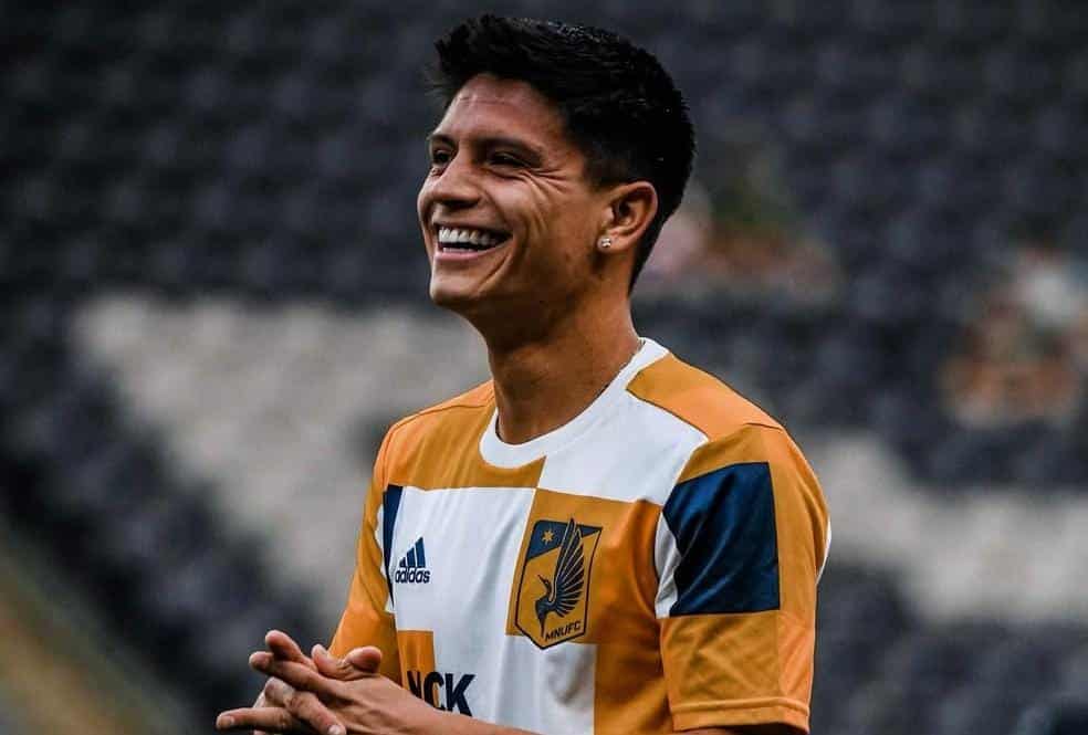 JONATHAN GONZÁLEZ VA A SEGUIR POR UN SEMESTRE MÁS DEFENDIENDO LA PLAYERA DEL FC JUÁREZ DE LA LIGA MX