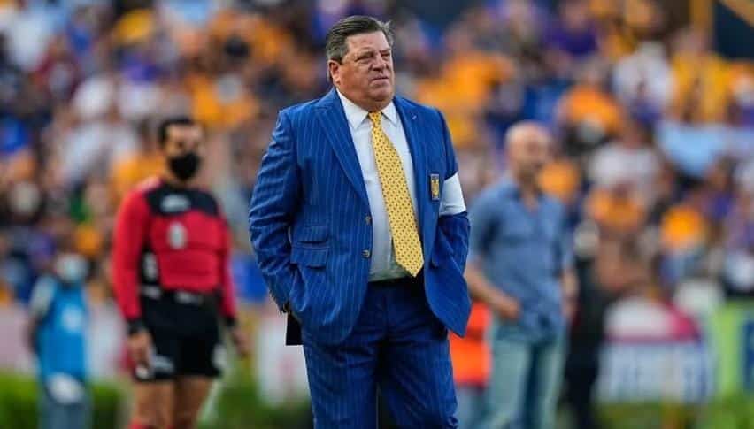 MIGUEL HERRERA ES UN TÉCNICO MEXICANO QUE SE HA CARACTERIZADO POR TENER UN MUY BUEN CARTEL TANTO EN LA LIGA MX COMO EN LA CONCACAF EN LOS ÚLTIMOS AÑOS