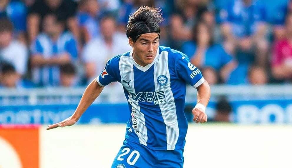 LUKA ROMERO NO SE HA LOGRADO GANAR LA TITULARIDAD EN EL EQUIPO DEL ALAVÉS EN LA PRIMERA DIVISIÓN DE ESPAÑA