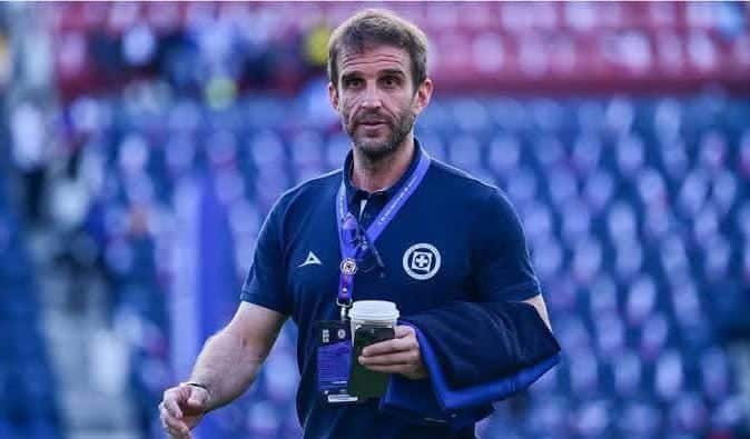 IVÁN ALONSO HA SIDO SEÑALADO CON UNO DE LOS CULPABLES DE LA SALIDA DE MARTÍN ANSELMI DEL CRUZ AZUL EN LA LIGA MX