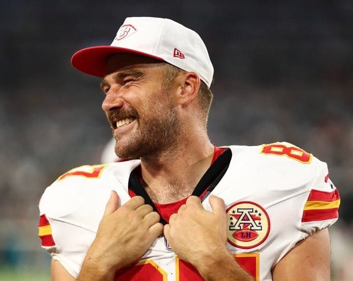 Travis Kelce niega que los Chiefs perdieron para eliminar a los Bengals de los playoffs de la NFL.