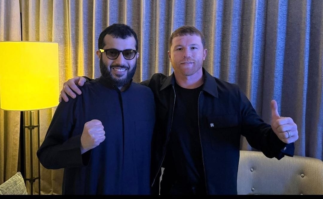 Arabia ofrece al Canelo Álvarez multimillonaria cifra por pelear este año.