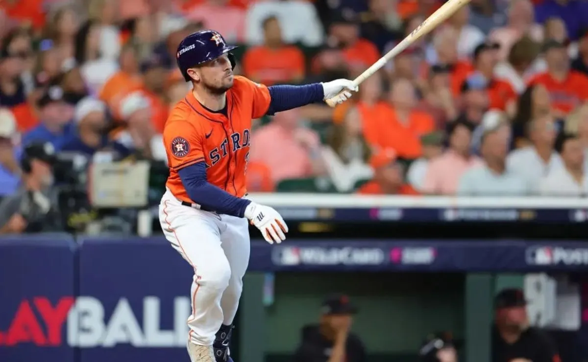 ALEX BREGMAN PEGA BATAZO