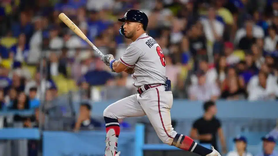 EDDIE ROSARIO CON LOS BRAVES