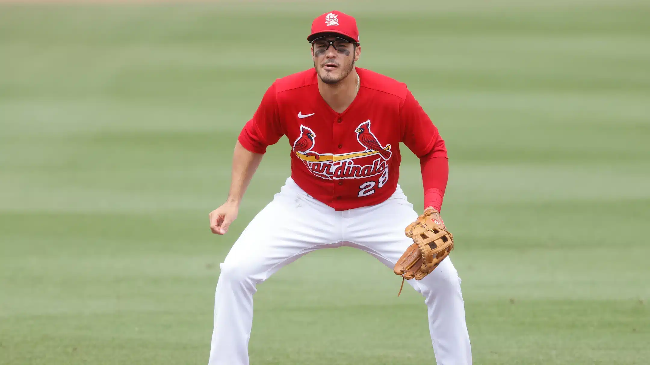 NOLA ARENADO JUGANDO LA TERCERA CON CARDINALS