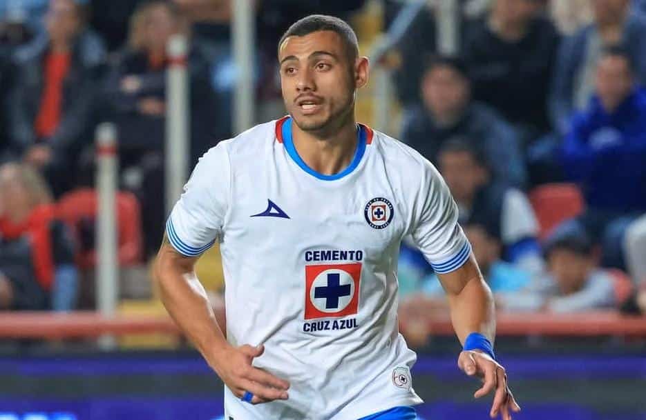 CRUZ AZUL SE ENCUENTRA ATRAVESANDO UN BUEN MOMENTO CON VICENTE SÁNCHEZ QUIEN LLEGÓ COMO INTERINO TRAS LA SALIDA DE MARTÍN ANSELMI EN LA LIGA MX