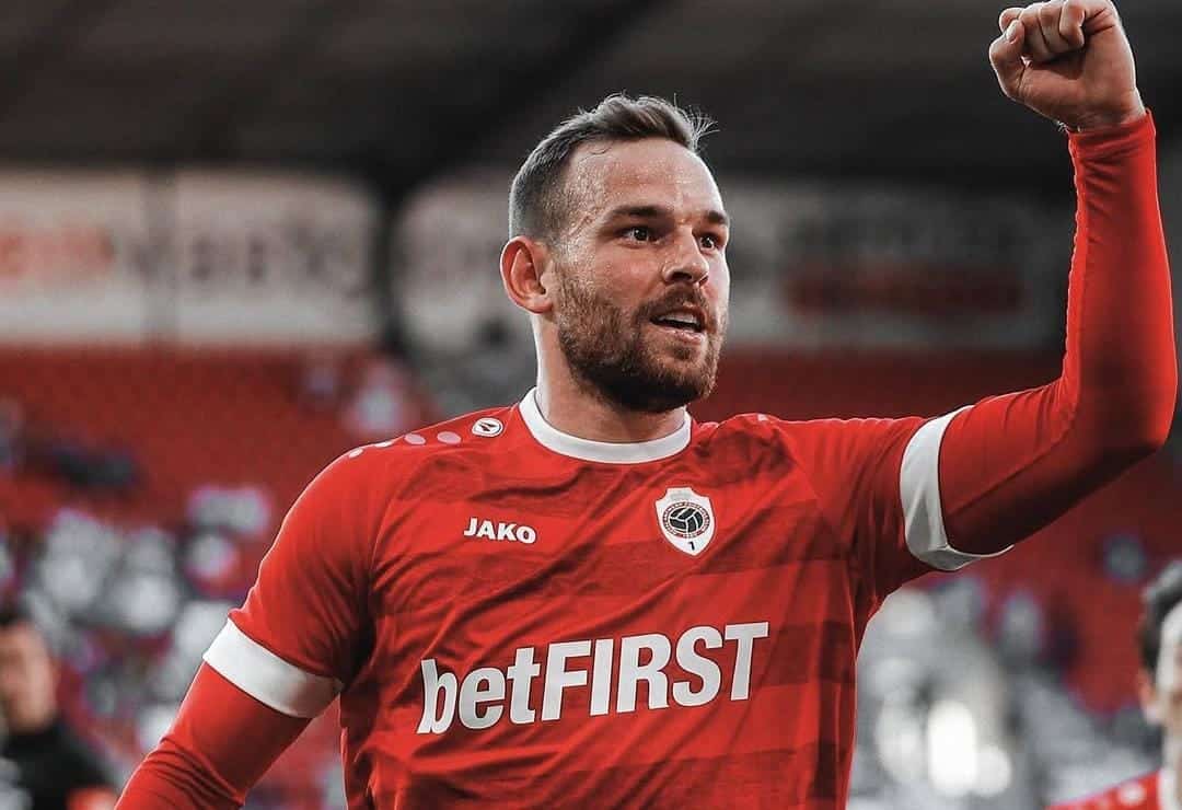 EL ANTWERP FC DE VINCENT JANSSEN VA EN BUSCA DE LA VICTORIA FRENTE AL ANDERLECHT E N LA LIGA DE BÉLGICA