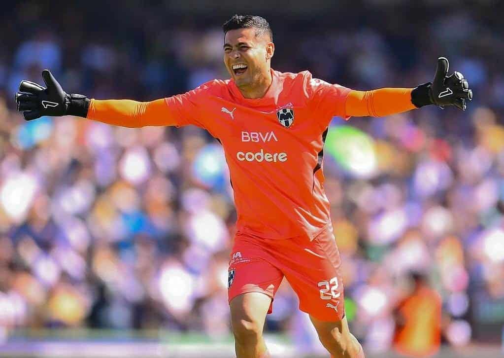 LUIS CÁRDENAS HA APROVECHADO LA OPORTUNIDAD COMO TITULAR CON LOS RAYADOS DESPUÉS DE MANDAR A ESTEBAN ANDRADA A LA BANCA EN EL CLAUSURA 2025