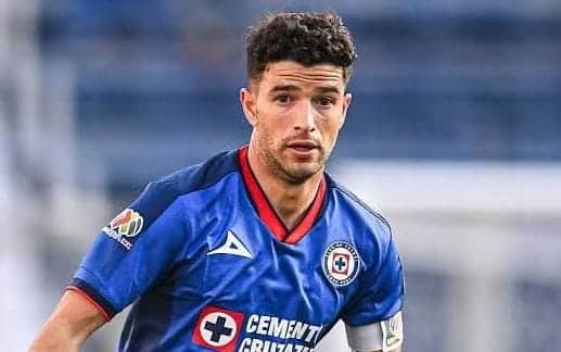 JUAN IGNACIO RIVERO SE HA CONVERTIDO EN EL LÍDER DEL CRUZ AZUL EN LAS ÚLTIMAS JORNADAS Y LE DIO EL TRIUNFO FRENTE AL SANTO LAGUNA EN LA LIGA MX