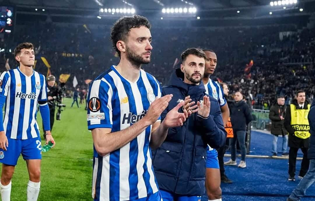 EL PORTO FC SE DESPIDE DE SU AFICIÓN TRAS QUEDAR ELIMINADOS FRENTE AL AS ROMA EN LOS PLAYOFFS DE LA UEFA EUROPA LEAGUE