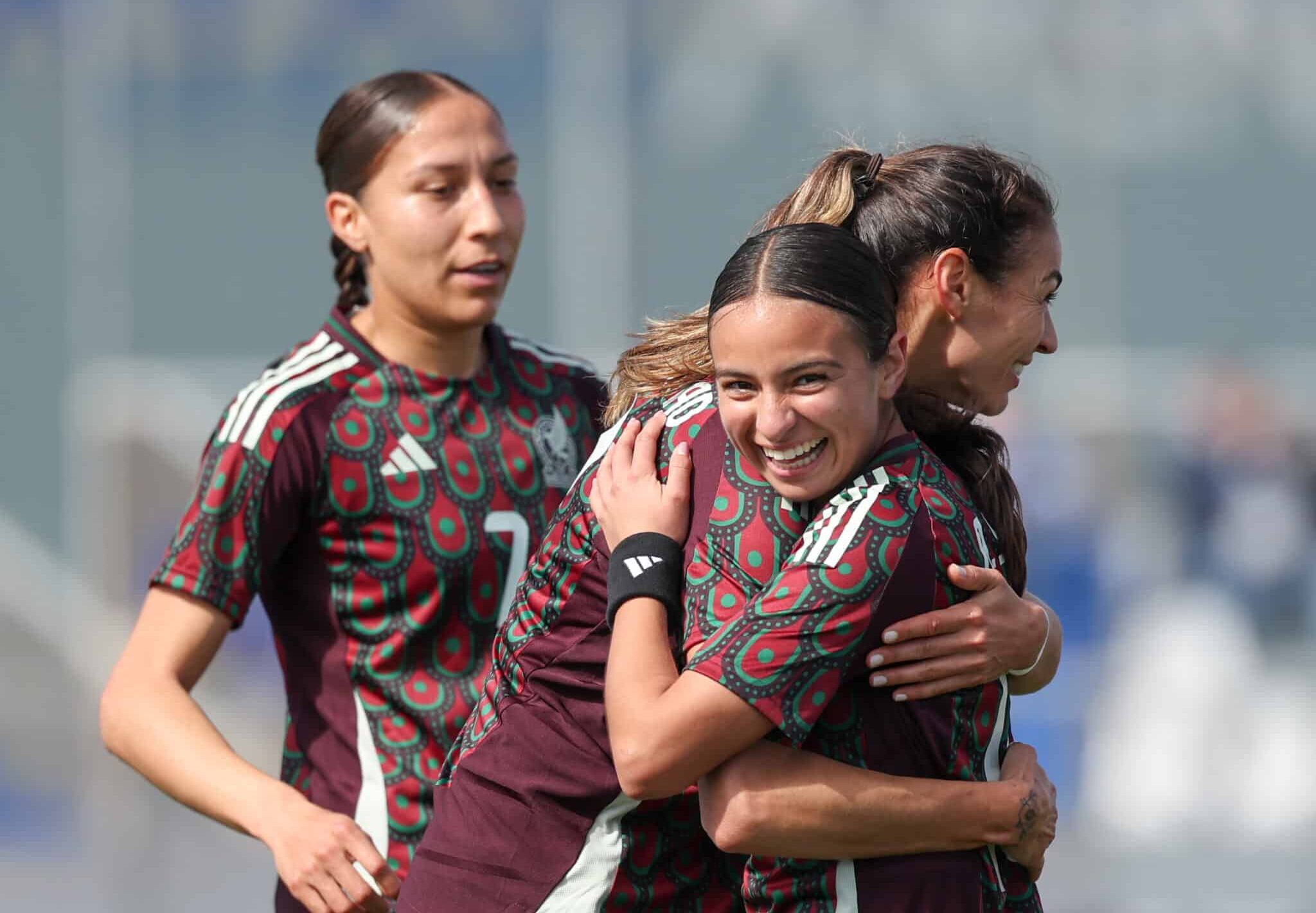 SELECCIÓN FEMENIL PINATAR CUP