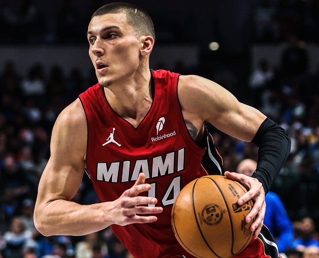 Miami juega el día de hoy en casa de Toronto.