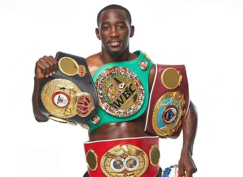 Crawford es el primer doble campeón mundial indiscutido de la historia del boxeo.