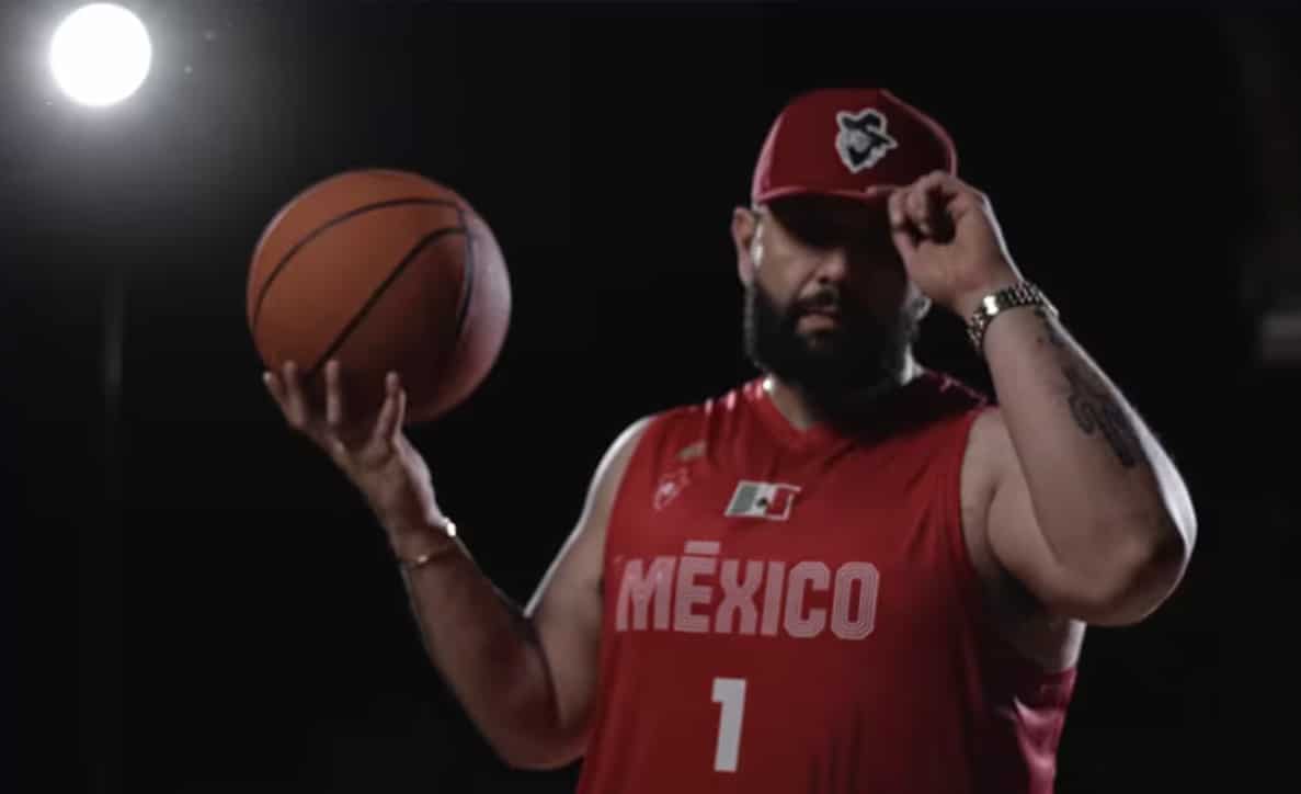 Carín León vestirá a la Selección Mexicana de basquetbol.