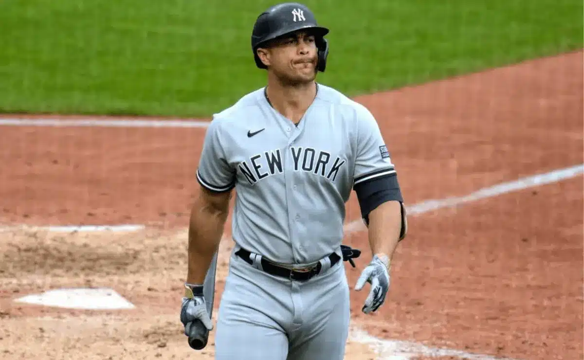 GIANCARLO STANTON ES REGRESADO A NUEVA YORK