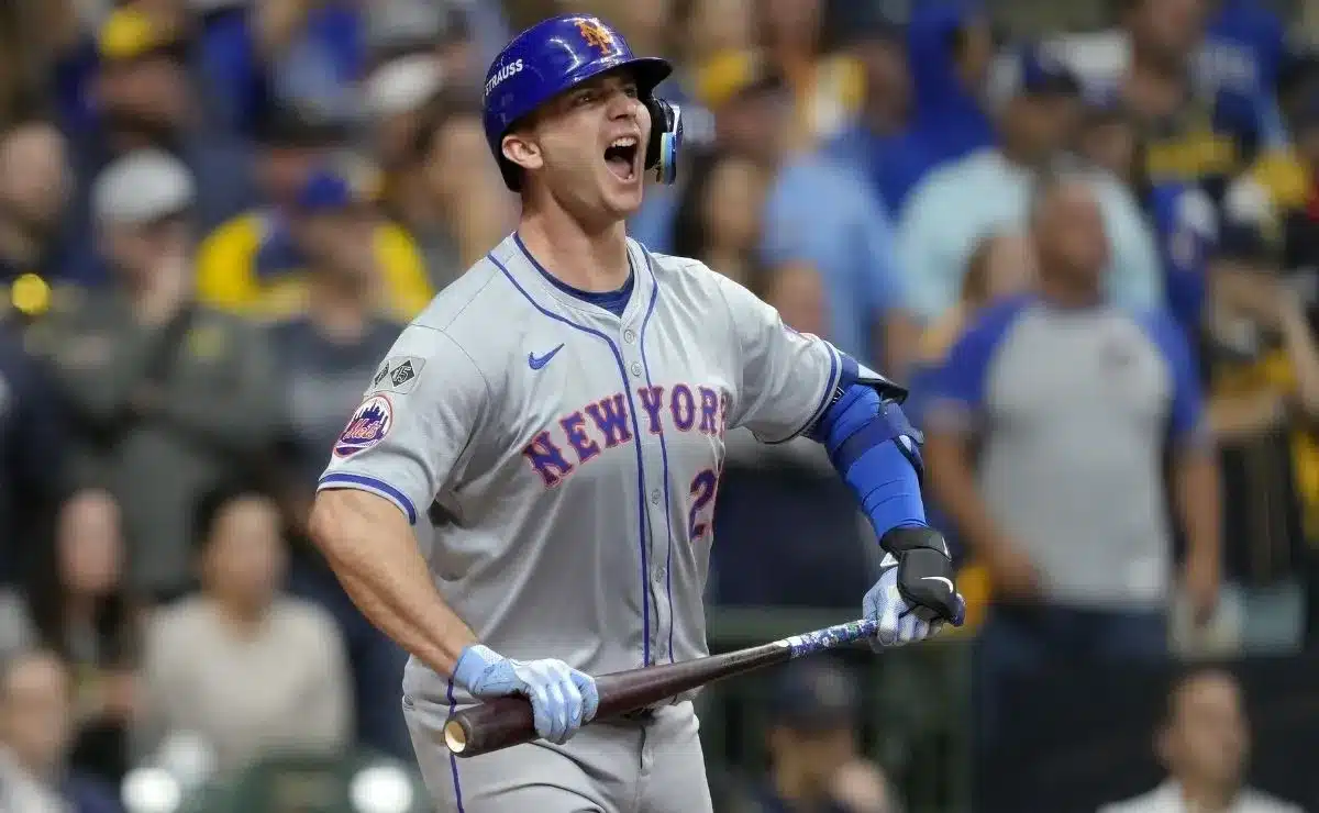 PETE ALONSO CONECTA UN BATAZO