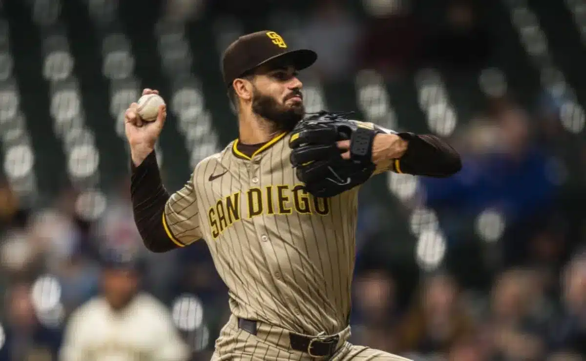 DYLAN CEASE CON UN PIE FUERA DE SAN DIEGO