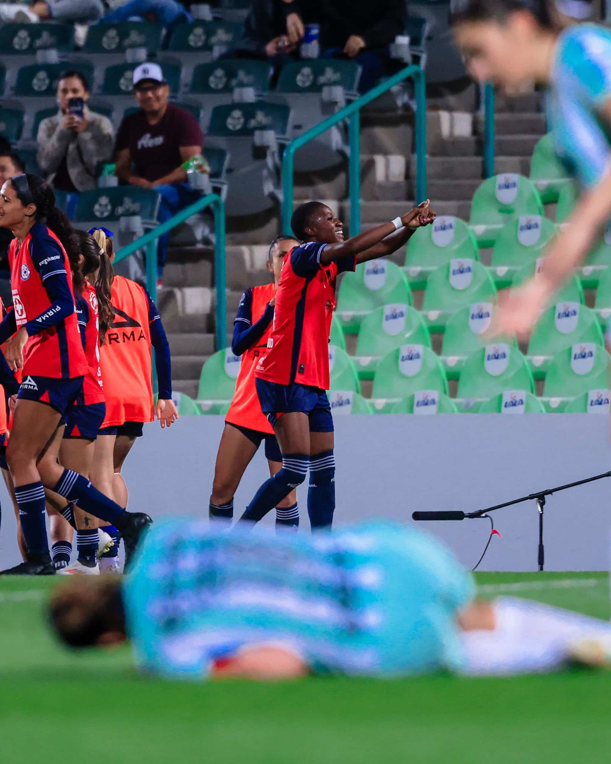 CRUZ AZUL FEMENIL