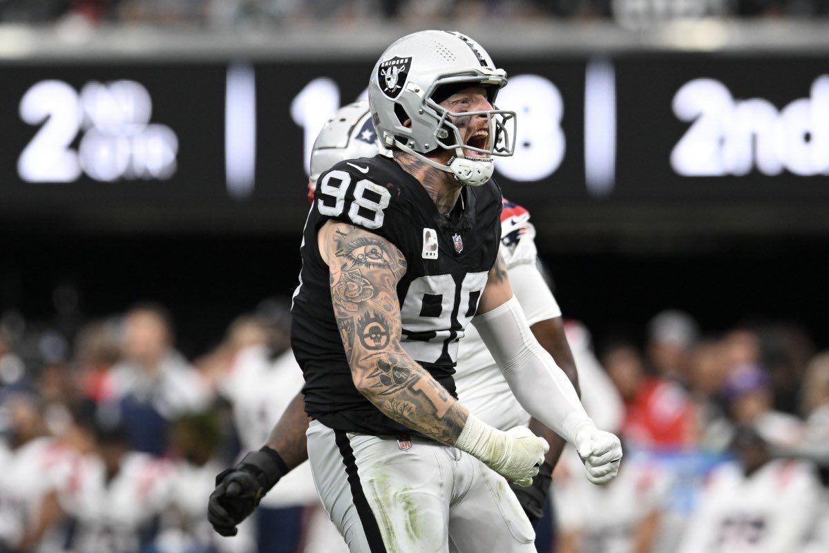 Los Raiders de Las Vegas han firmado al DE Maxx Crosby con una extensión de contrato de varios años, anunció el club el miércoles.