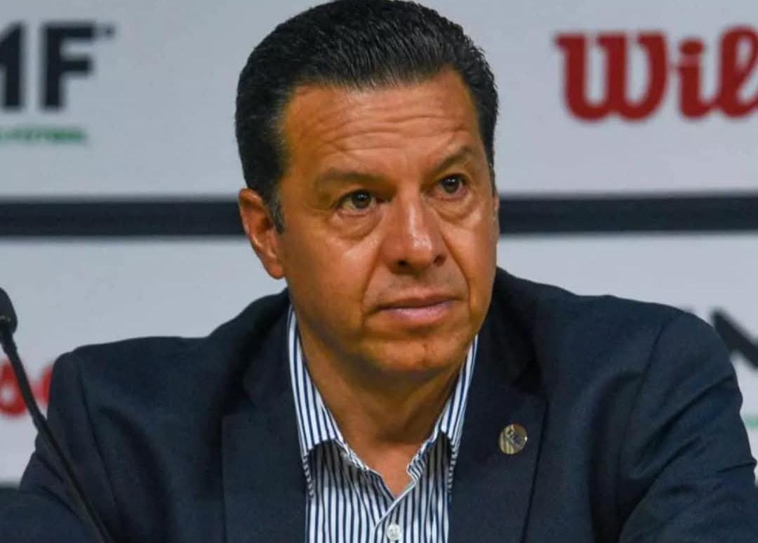 LA COMISIÓN DE ÁRBITROS LIDERADA POR ARMANDO ARCHUNDIA SALIÓ A RESPALDAR EL TRABAJO DE VÍCTOR CÁCERES EN EL CRUZ AZUL FRENTE AL ATLÉTICO SAN LUIS DE LA LIGA MX