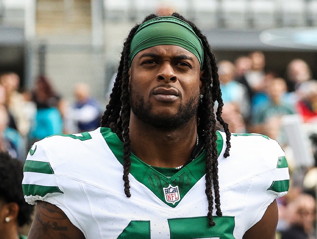 Última hora: Los Jets liberarán al WR Davante Adams.