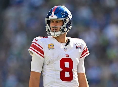 El QB Daniel Jones acuerda contrato de un año y 14 millones de dólares con Colts.