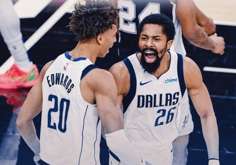 Dallas invade la duela de los Spurs el día de hoy.