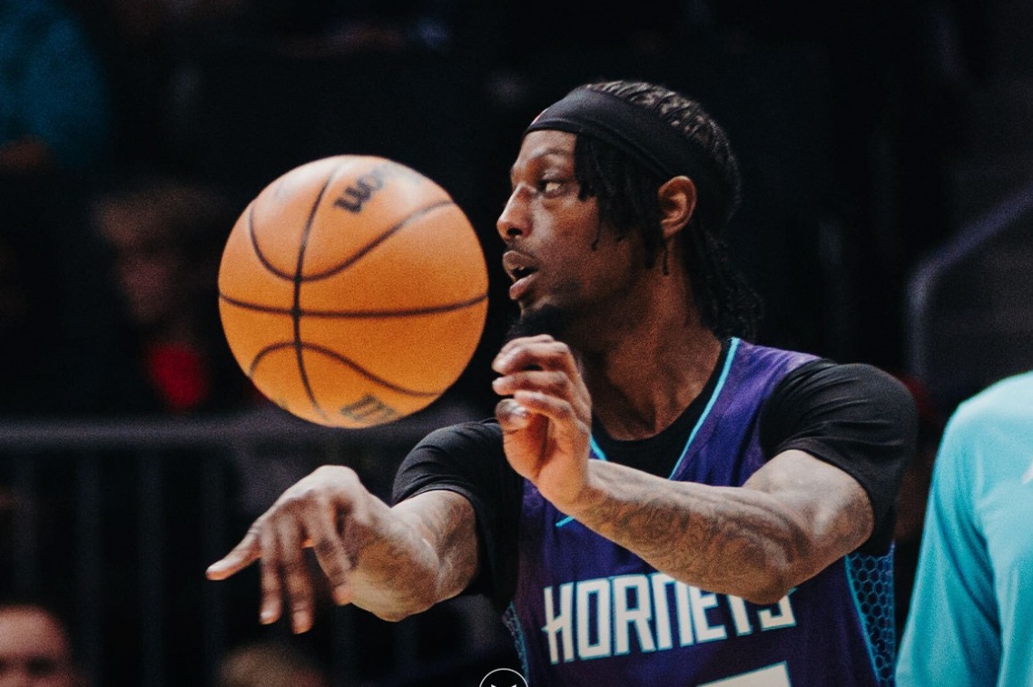 Charlotte Hornets juega el día de hoy en su duela ante el Magic.