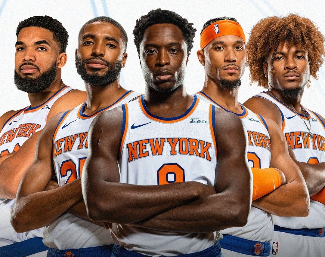 El mítico Madison Square Garden alista la cancha para recibir este encuentro entre los New York Knicks contra los Dallas Mavericks en lo que será un choque de conferencias de la NBA.