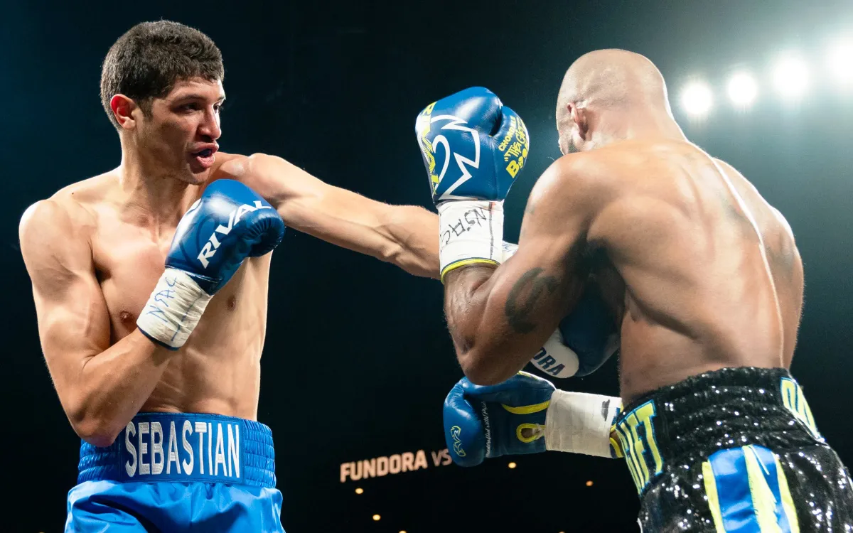 EL CAMPEÓN TERMINÓ EL COMBATE EN CUARTO ASALTO