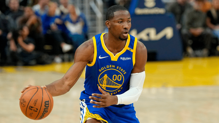 GOLDEN STATE CONTROLA EL BALÓN