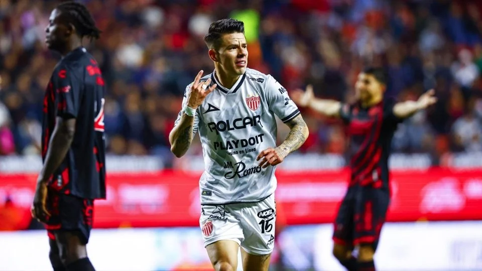 NECAXA SE PONE EN LA TABLA ALTA