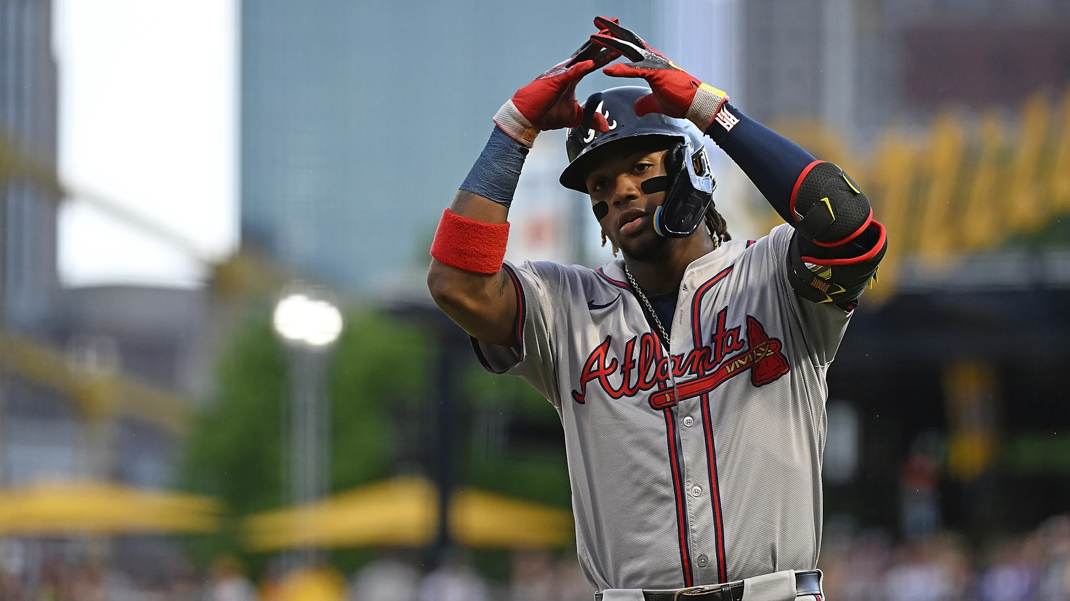 RONALD ACUÑA JR ESTA JUGANDO EN LAS FILIALES DE LOS BRAVES
