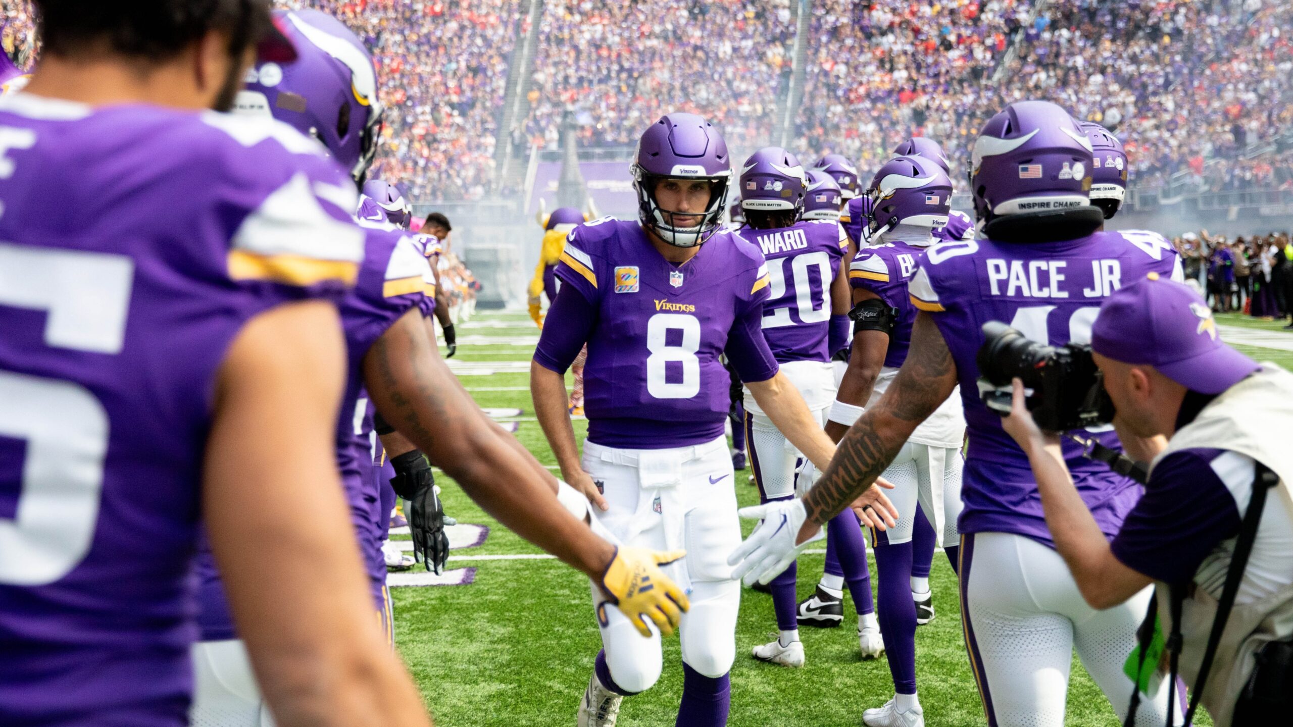 Kirk Cousins puede ser el quarterback suplente de los Atlanta Falcons en la temporada 2025 de la NFL.