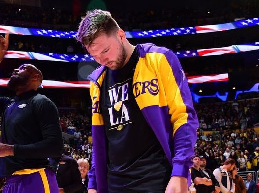Revelan que los Mavericks exploraron un traspaso para juntar a Doncic con otro All-Star.